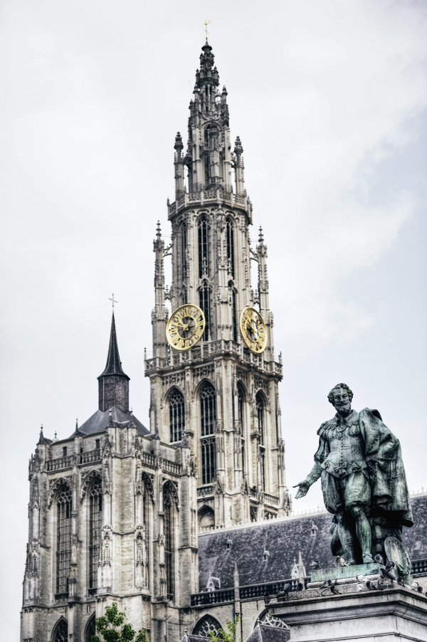 Rubens Standbeeld Antwerpen